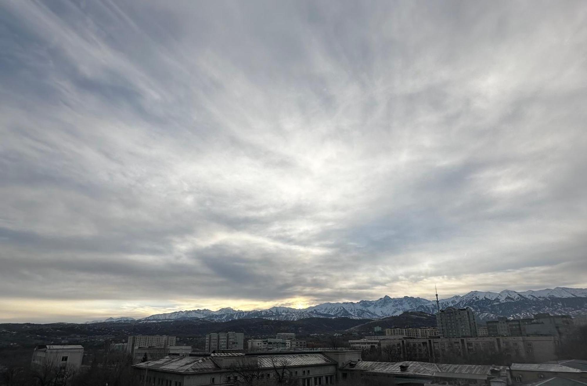 Whitefort Apartment Almaty Luaran gambar